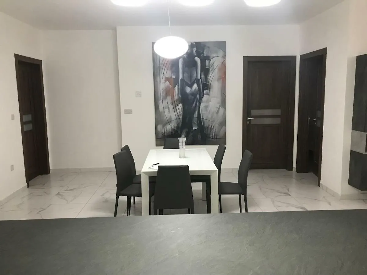 Maisonette Barok Zabbar